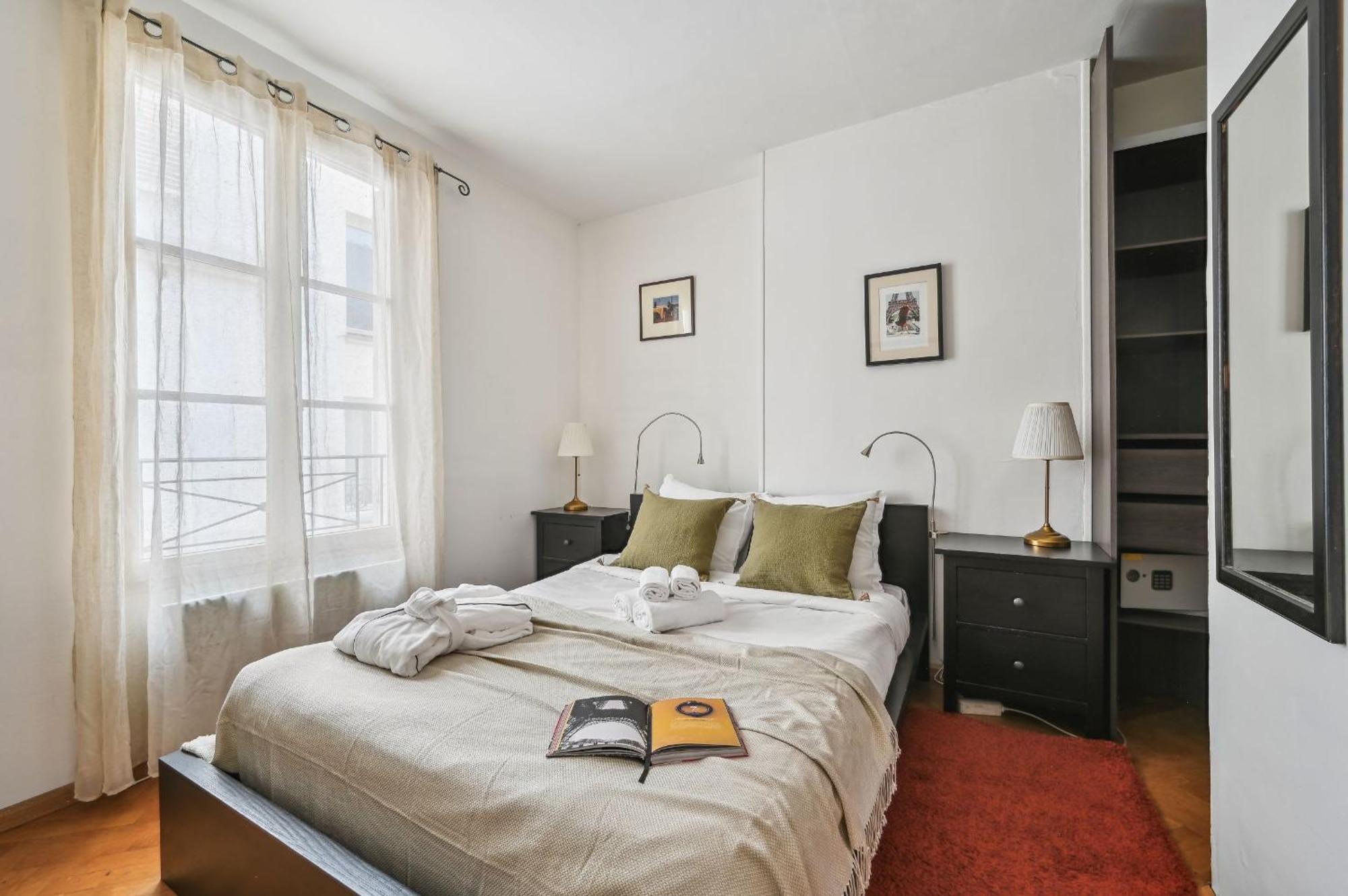Eiffel Tower & Hotel Des Invalides - 1Br - Cityapartmentstay París Exterior foto